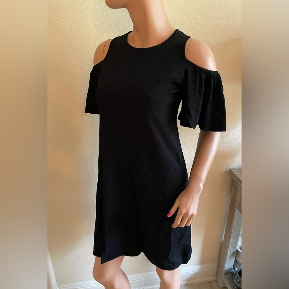 MILLY of New York Black knit cold shoulder shift dress P XS 0